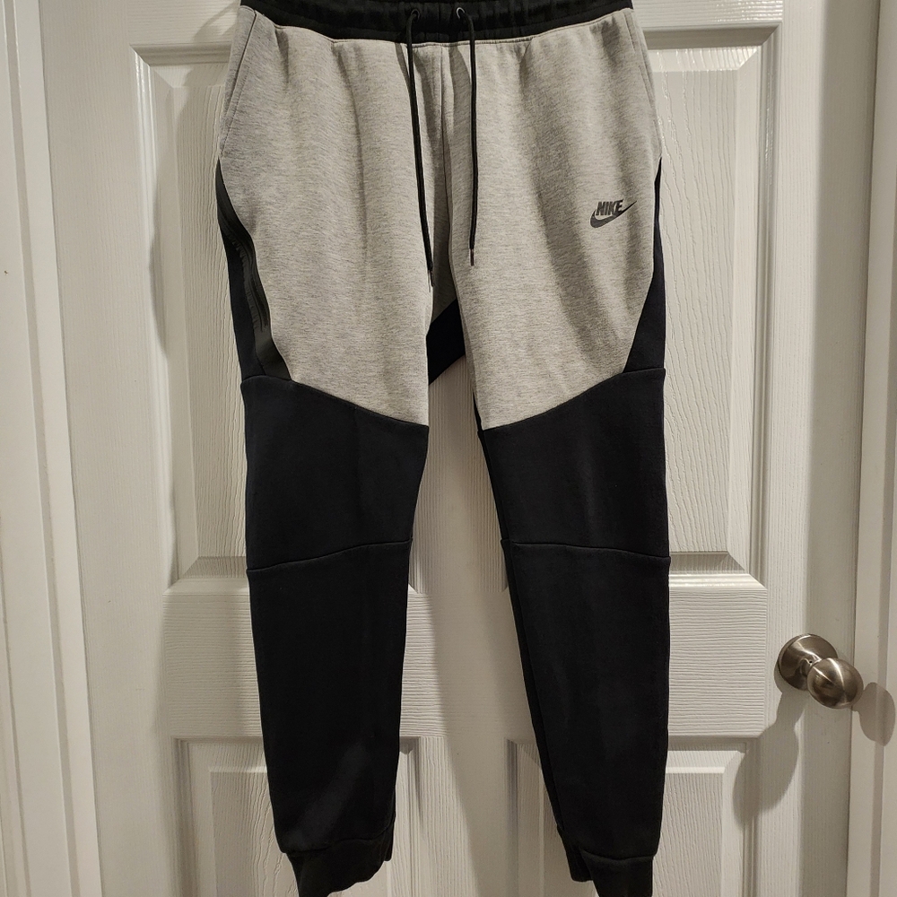 Nike Gray and Black Sweatpants